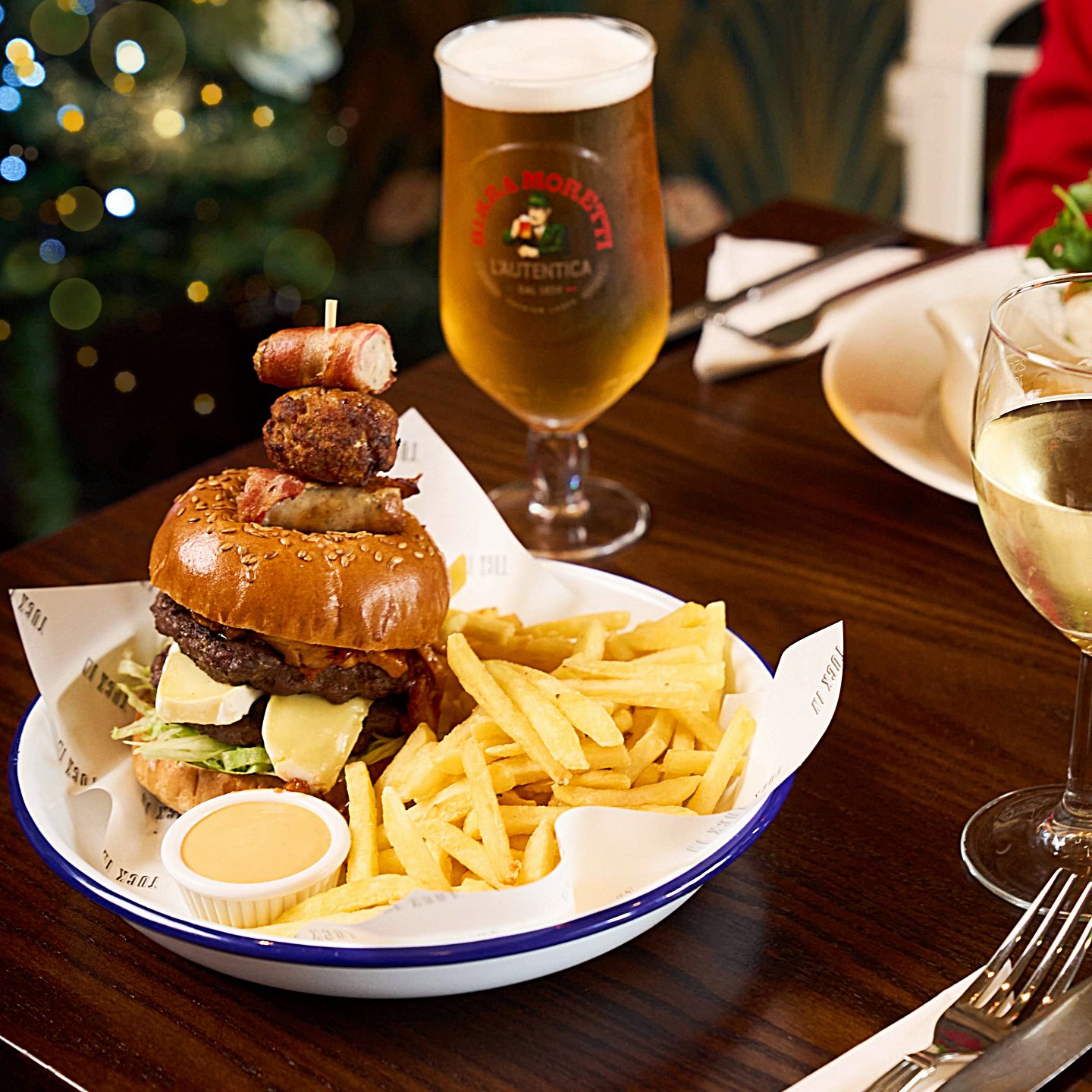 Festive Lunch & Dinner at The Hollow Tree in Bristol